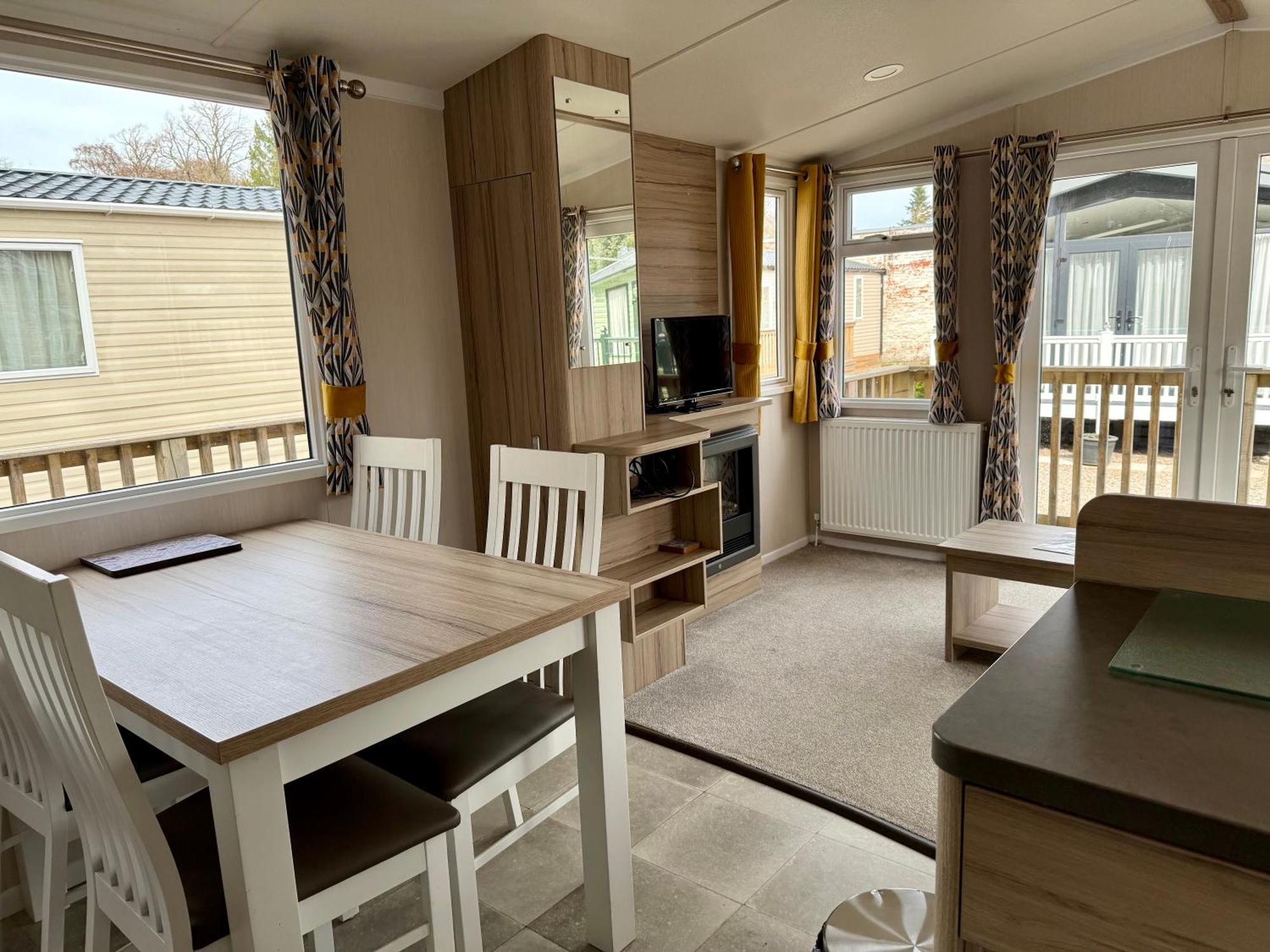The Salmon Van - Beautiful, Luxury Static Caravan Aberlour Exterior photo